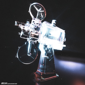 漫画美女扒开腿露胸
