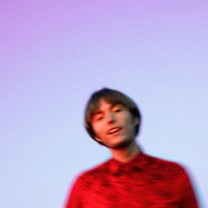 漫画美女扒开腿露胸
